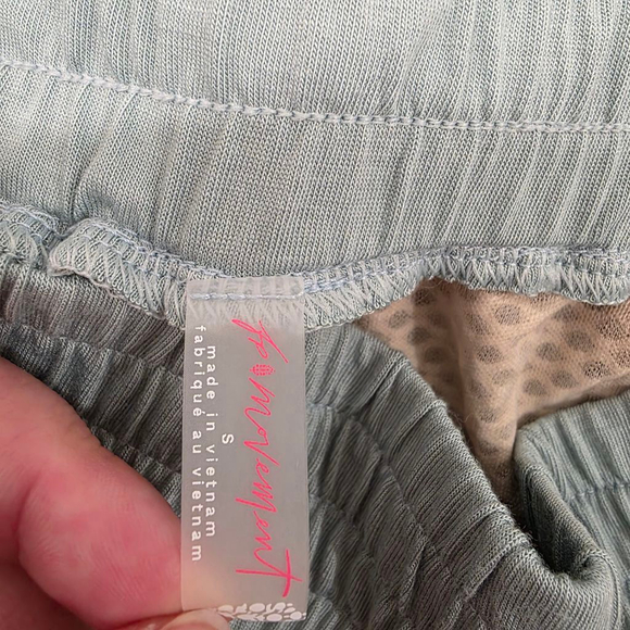 Free People Movement Nothing But Net Pants Womens S Mesh Snap NWOT - Picture 4 of 13